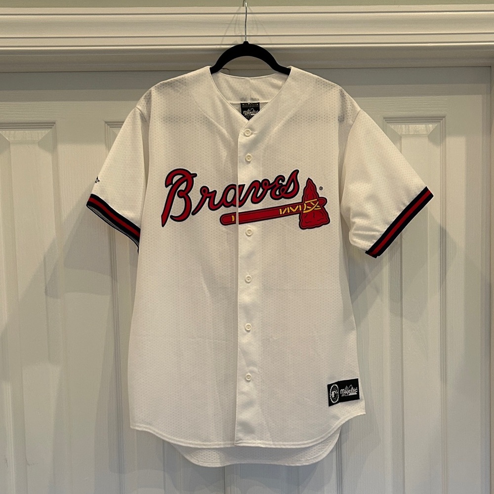 Majestic White Men’s Braves Jersey Size L